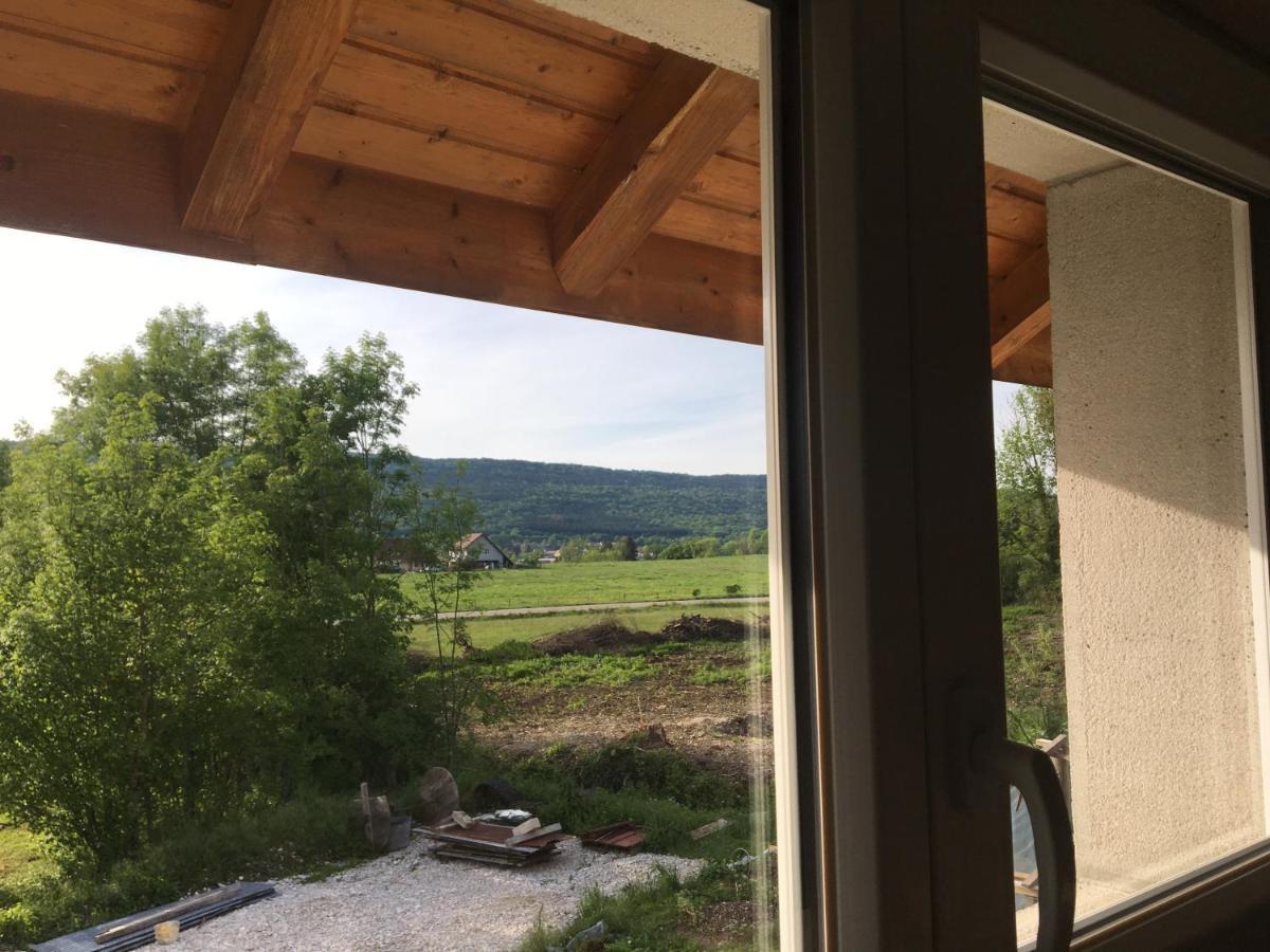 La Chambre Des Carrelets Montigny-sur-l'Ain Εξωτερικό φωτογραφία