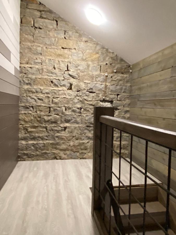 La Chambre Des Carrelets Montigny-sur-l'Ain Εξωτερικό φωτογραφία